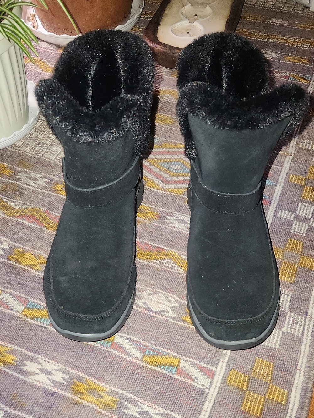 Skechers Black Easy Going Dreamers Luxe Vibes Boots Worn 4 Times Size 9.5